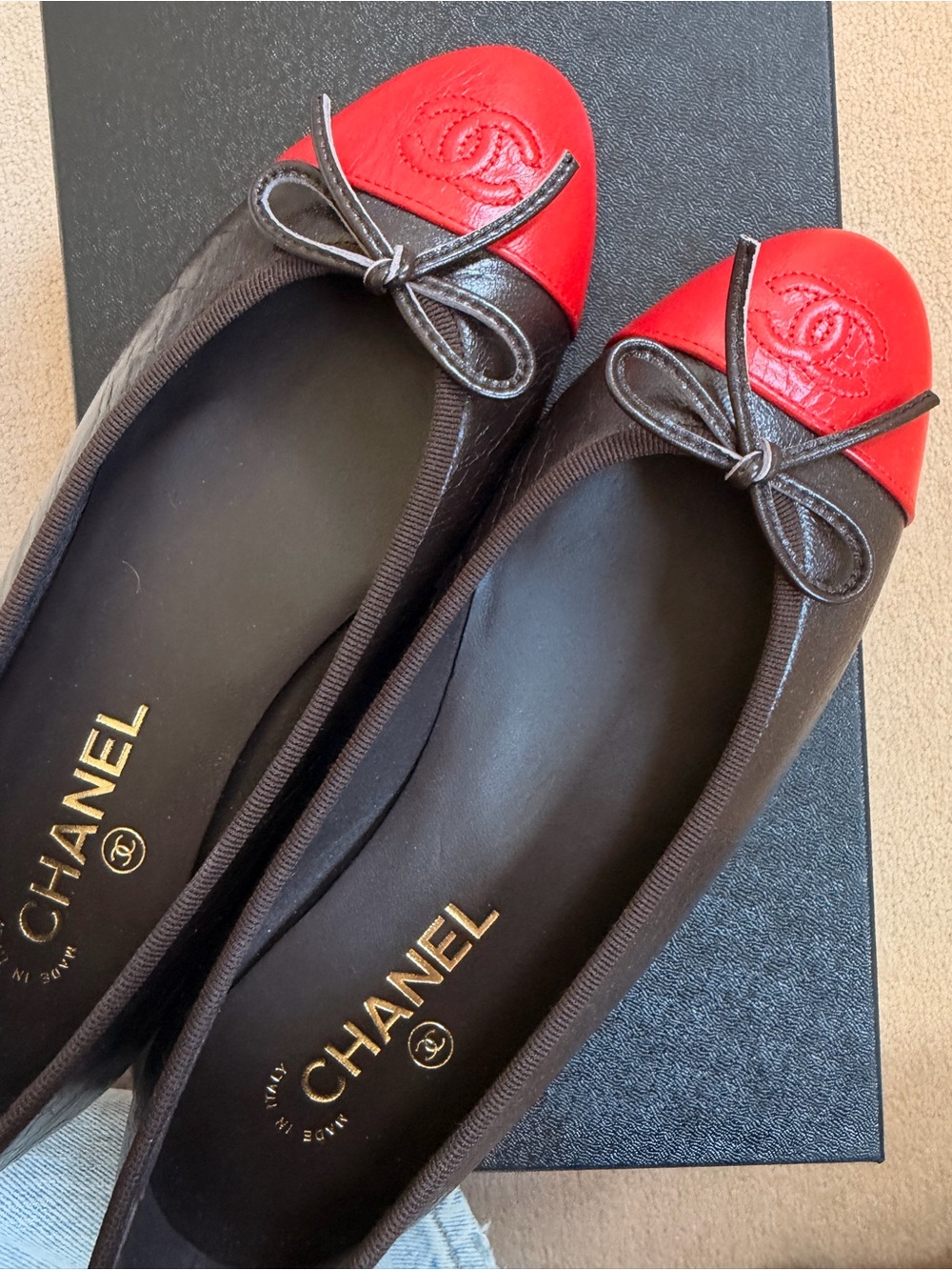 CHANEL MATTHIEU BLAZY Brown Leather Ballet Flats with Red Cap Toe NWT - Picture 9 of 9